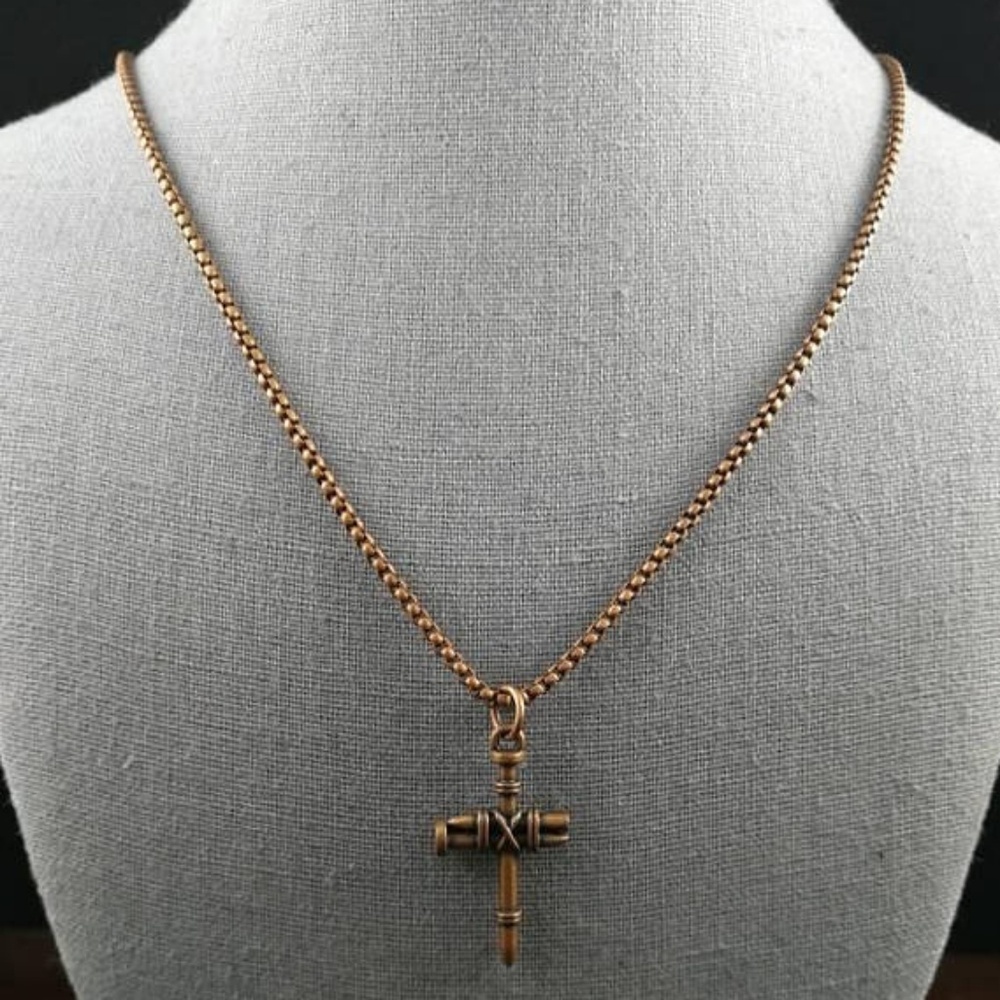 Handmade: copper cross necklace